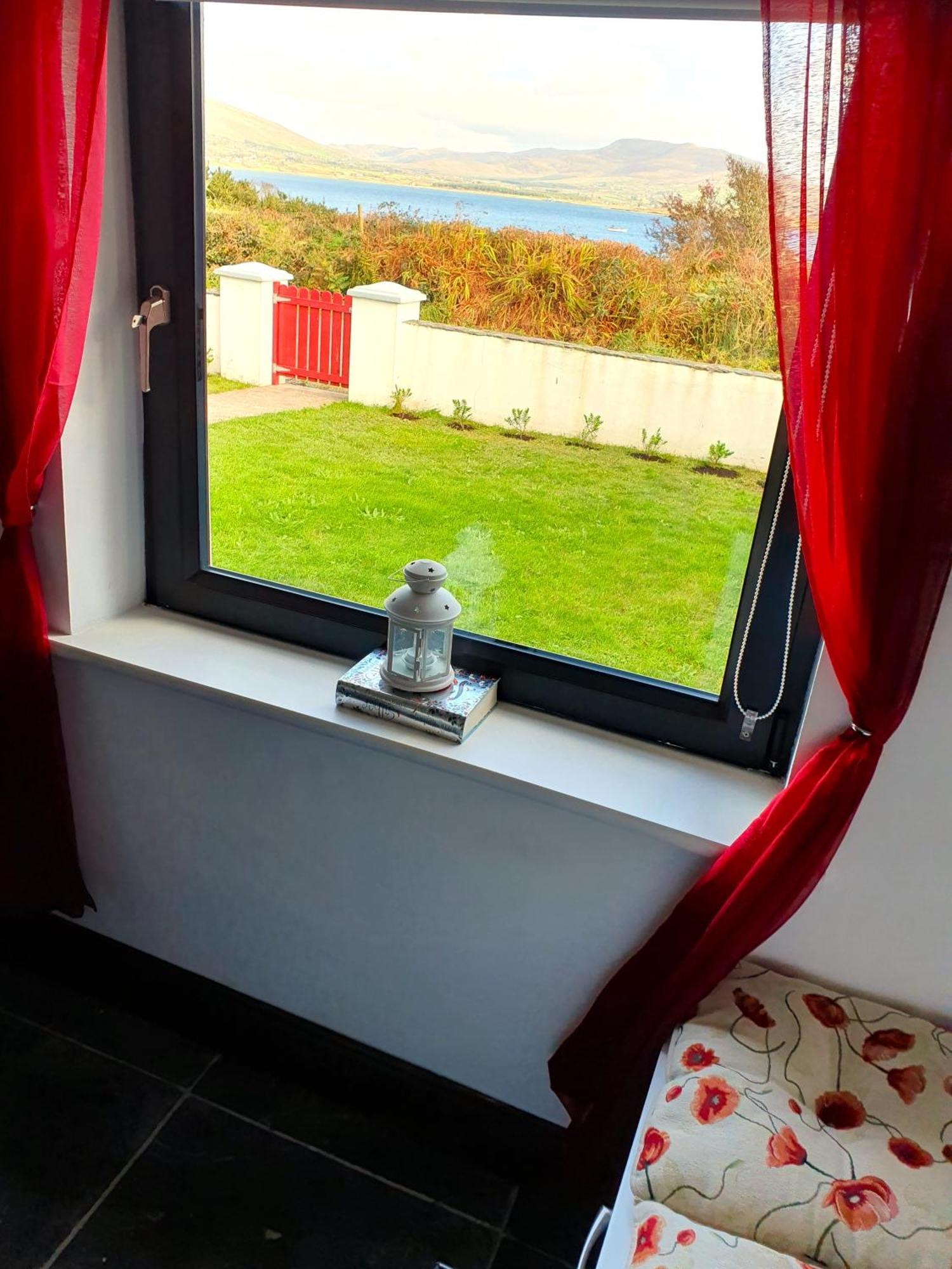 Shore Cottage - Cosy Comfort At The Sea Knights Town Exteriör bild